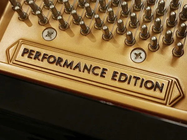 耐久性、品質安定性の高いワンクラス上の国産(日本製)ピアノ