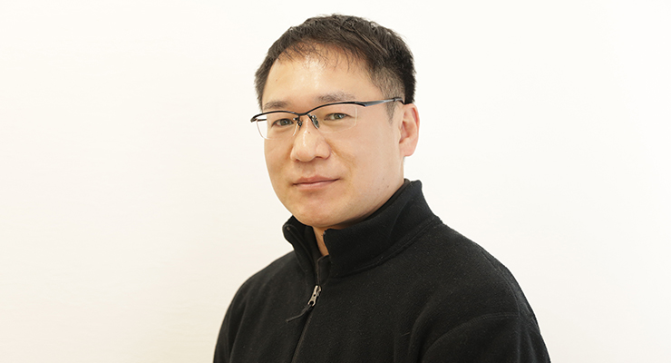 staff_img01.jpg