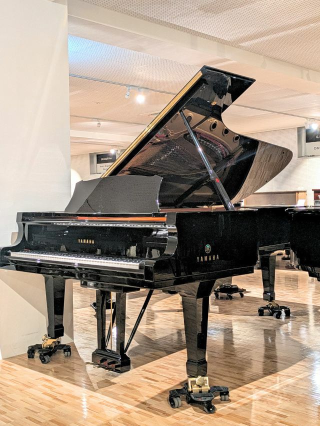YAMAHA（ヤマハ） CS2 中古グランドピアノ 奥行250cm！セミコンサート 