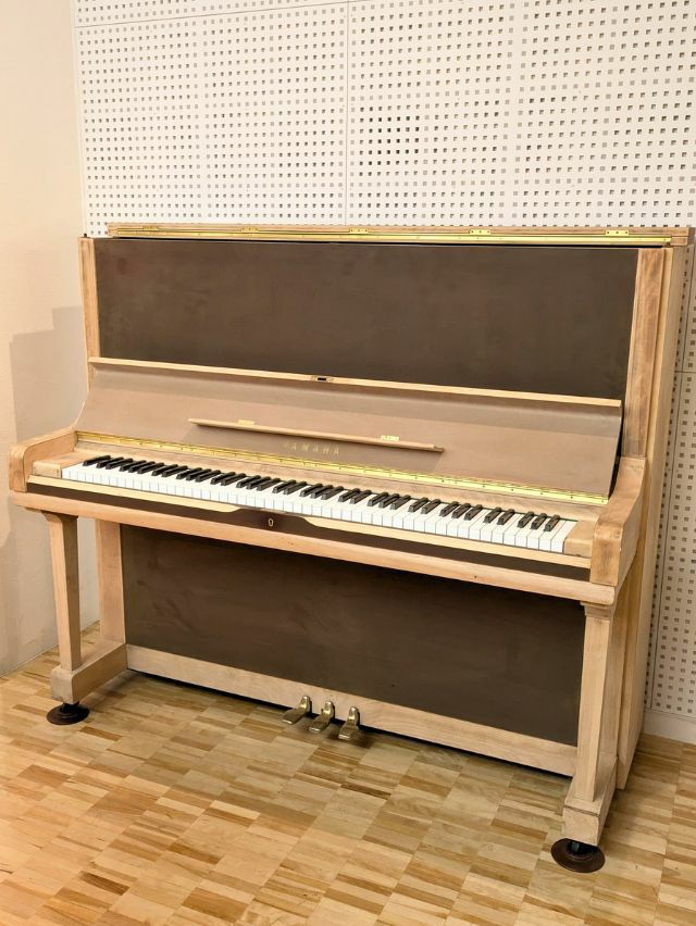 YAMAHA（ヤマハ） U3H 中古ピアノ カスタム 好みの色に塗装します 