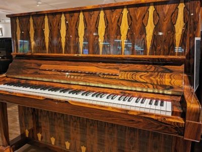 歴史的名作ピアノ YAMAHA（ヤマハ）CUSTOM プレミアム アート アンデス・ローズウッド クラウンジュエル オンリーワン 最高級 中古 | 中古 ピアノ・新品ピアノ販売専門店 グランドギャラリーオンラインショップ