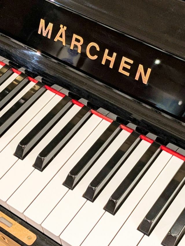 中古ピアノ　MARCHEN（メルヘン）MS280　鍵盤