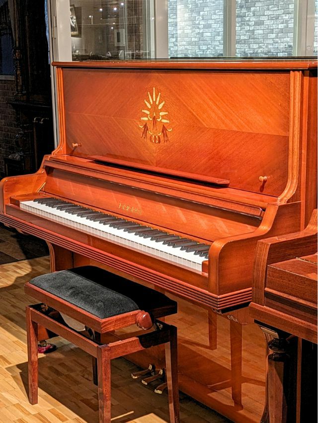 歴史的名作ピアノ YAMAHA（ヤマハ）トラディショナル・インレイ 100周年記念 センチュリーカスタム アート 象嵌装飾 アフリカン