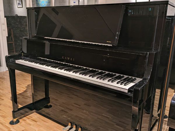 中古ピアノ　KAWAI（カワイ）K700　本体