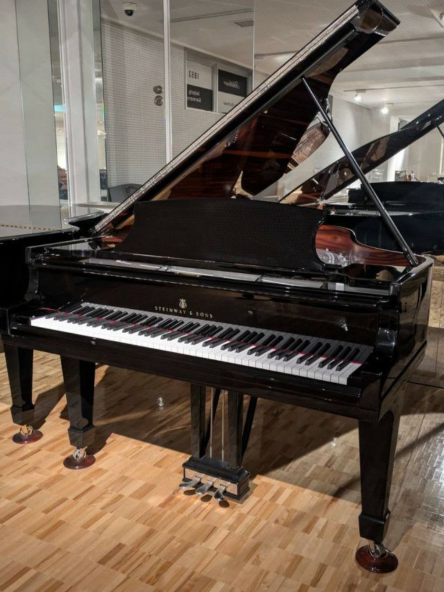 中古スタインウェイ (STEINWAY＆SONS）S155 ニューヨーク  
