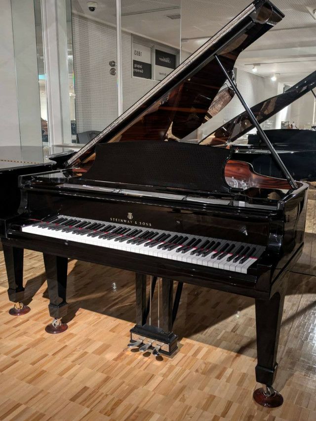 中古スタインウェイ (STEINWAY＆SONS）L179　本体