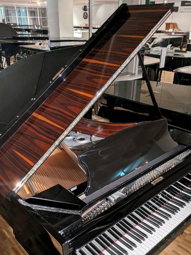 中古スタインウェイ (STEINWAY＆SONS）L179　クローム仕様