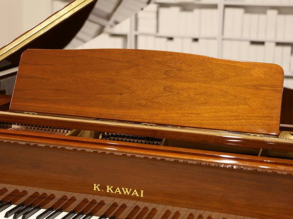 中古グランドピアノ KAWAI（カワイ）GE20Wn 木目・コンパクトグランド