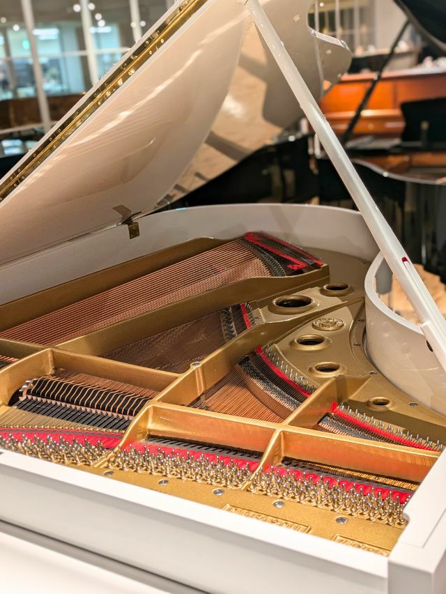 [小田嶋]DIAPASON 183E DIAPASON（ディアパソン） 183E 中古グランドピアノ ホワイト再