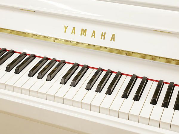 ホワイトピアノ YAMAHA（ヤマハ）b121 中古 人気のbシリーズ 白いピアノ | 中古ピアノ・新品ピアノ販売専門店  グランドギャラリーオンラインショップ