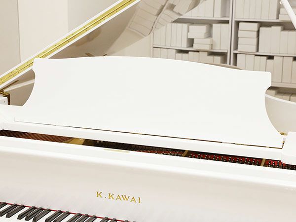 ホワイトピアノ KAWAI（カワイ）KG5C 中古 大型サイズの白いグランドピアノ | 中古ピアノ・新品ピアノ販売専門店 グランド ギャラリーオンラインショップ