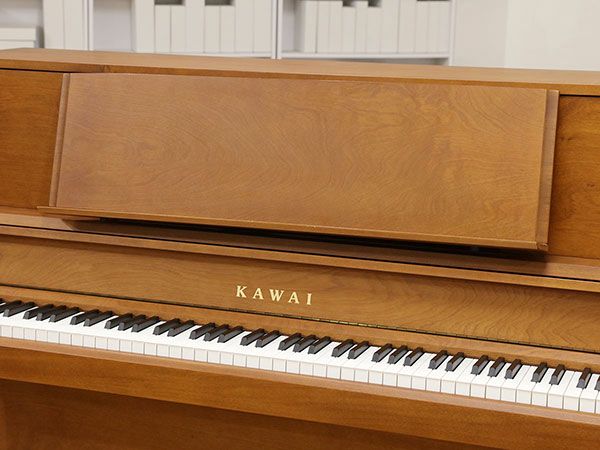 中古アップライトピアノ　KAWAI（カワイ）K400　アンバーバーチ　譜面台
