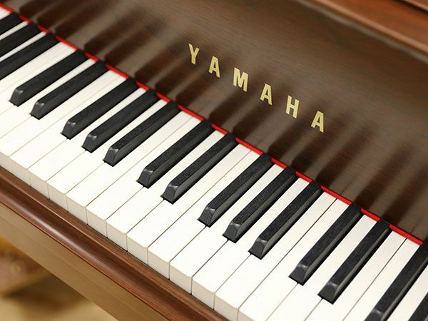 YAMAHA（ヤマハ）C3アメリカンウォルナット　鍵盤