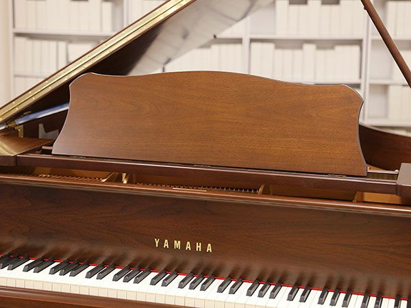 YAMAHA（ヤマハ）C3アメリカンウォルナット　譜面台