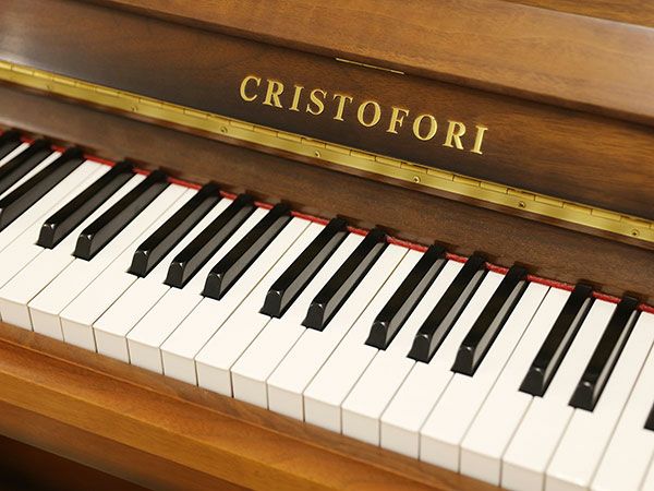 中古ピアノ CRISTOFORI（クリストフォリ）CR121 木目、猫脚♪落ち着い 