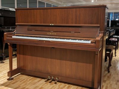 中古ピアノ　YAMAHA（ヤマハ）YUS1Wn　本体