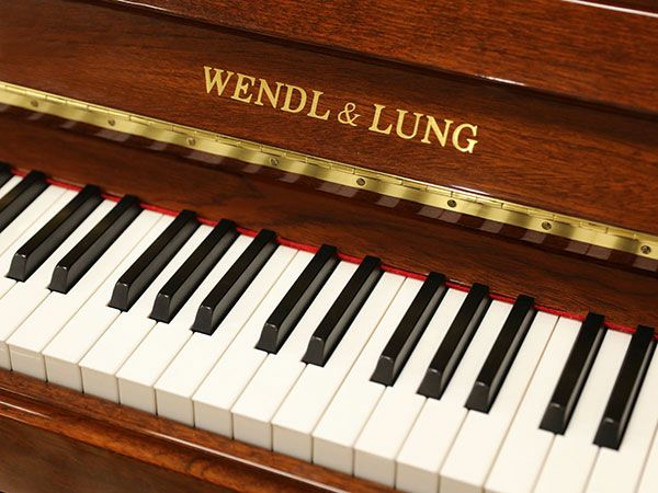 中古ピアノ WENDL&LUNG（ウェンドル＆ラング）U115W 伝統あるウィーンの木目調ピアノ | 中古ピアノ・新品ピアノ販売専門店 グランド ギャラリーオンラインショップ