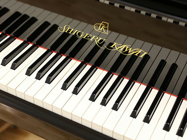 中古グランドピアノ　KAWAI（カワイ）SK5　鍵盤