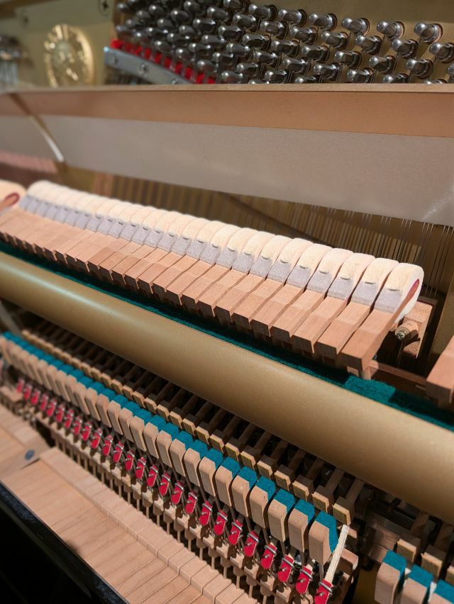 中古ピアノ　YAMAHA（ヤマハ）UX10A　機種