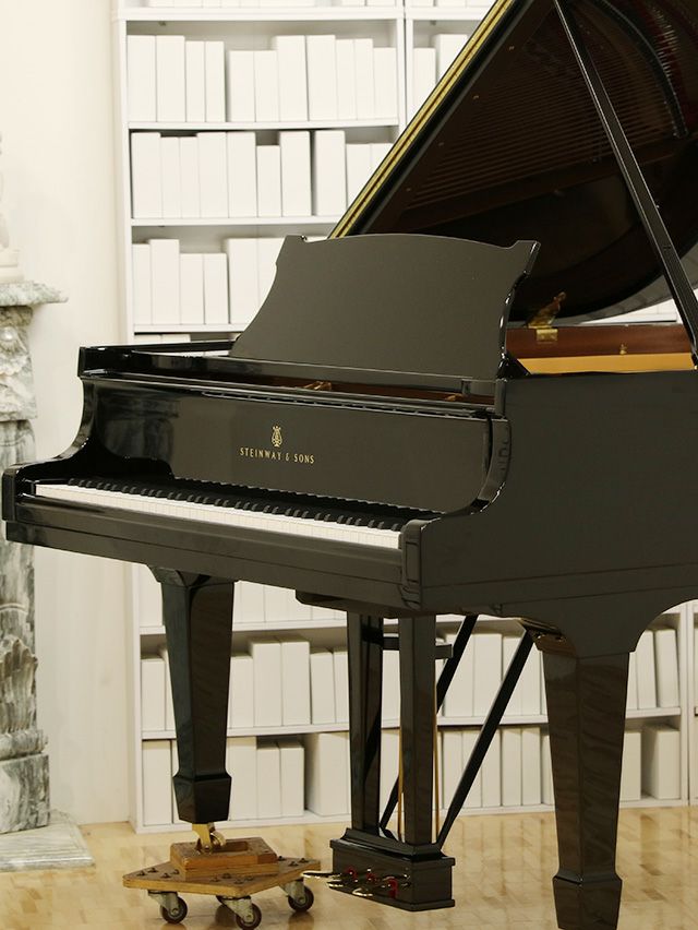 中古スタインウェイ (STEINWAY＆SONS）M170 個人から演奏家までお勧めミディアムグランド | 中古ピアノ・新品ピアノ販売専門店 グランド ギャラリーオンラインショップ