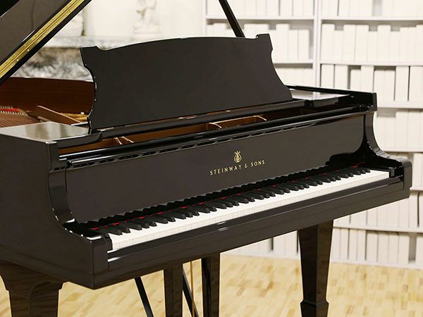 中古スタインウェイ　STEINWAY&SONS（スタインウェイ＆サンズ）O180　ニューヨーク製　設置イメージ