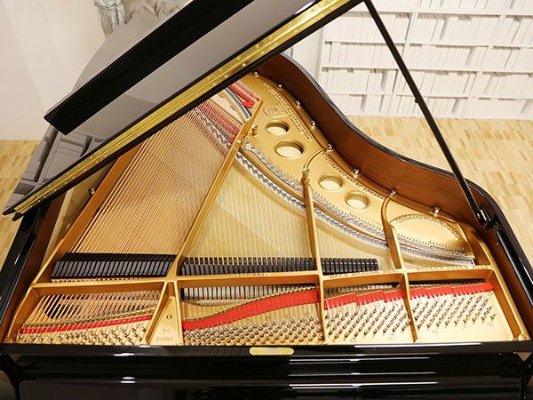 中古スタインウェイ　STEINWAY&SONS（スタインウェイ＆サンズ）O180　ニューヨーク製　内部