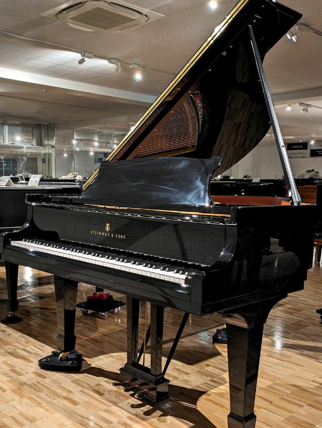 中古スタインウェイ　STEINWAY&SONS（スタインウェイ＆サンズ）S155　ニューヨーク・1955年製　本体