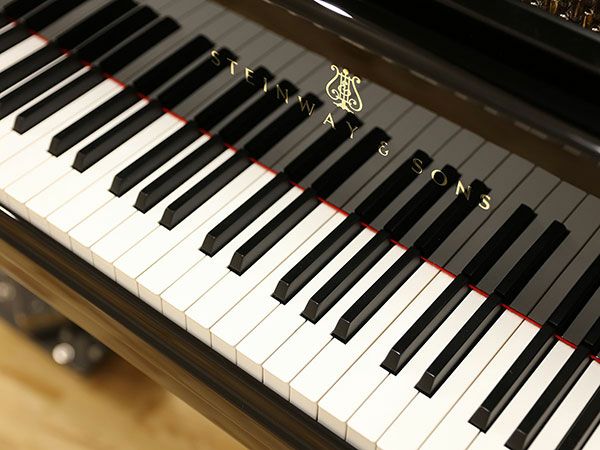 中古スタインウェイ　STEINWAY&SONS（スタインウェイ＆サンズ）S155　ニューヨーク・1955年製　鍵盤