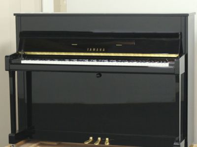 中古ピアノ YAMAHA（ヤマハ）b113 初心者のピアノとしてもお勧め！人気 