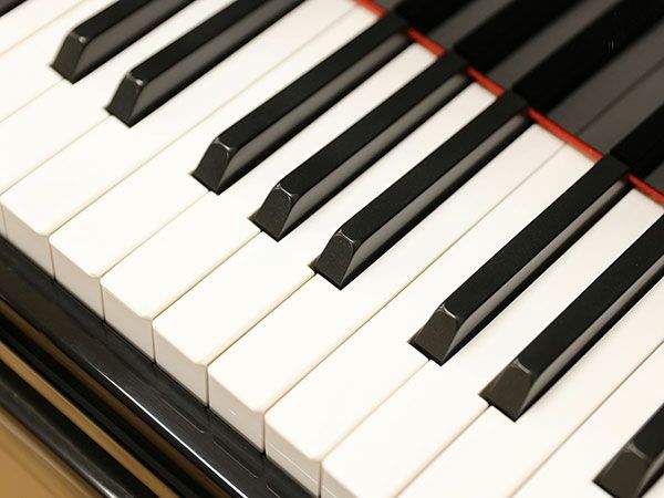 中古ピアノ　KAWAI（カワイ）DS8E　鍵盤