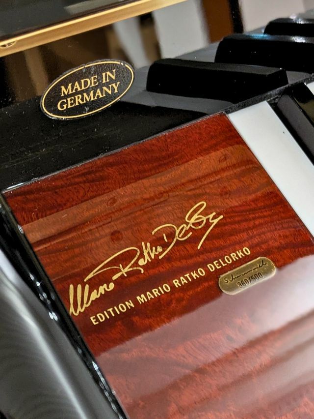 SCHIMMEL（シンメル）120TN_ピアノサイド