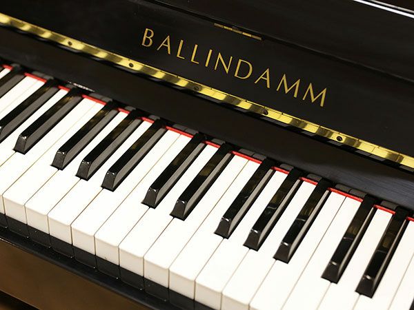 中古ピアノ　BALLINDAMM（バリンダム）BU20 IMPERIAL(インペリアル)　鍵盤