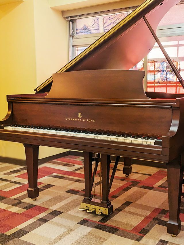 中古スタインウェイ（STEINWAY&SONS）S155 木目調・ニューヨーク製 スモールグランド | 中古ピアノ・新品ピアノ販売専門店 グランド ギャラリーオンラインショップ