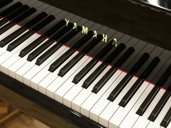 中古グランドピアノ　YAMAHA（ヤマハ）C2L　鍵盤