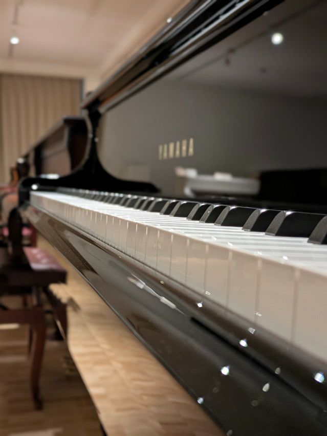 中古グランドピアノ　YAMAHA（ヤマハ）C2L　譜面台