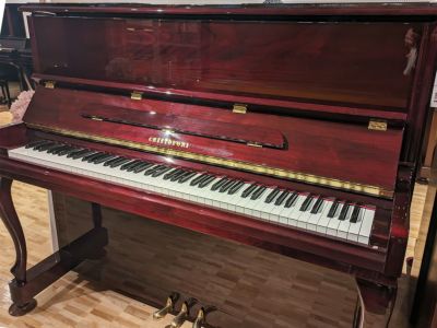 中古ピアノ　CRISTOFORI（クリストフォリ）RU121M　本体