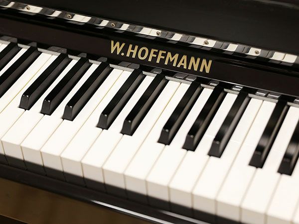 中古ピアノ　W.HOFFMANN（ホフマン）WH126P　鍵盤