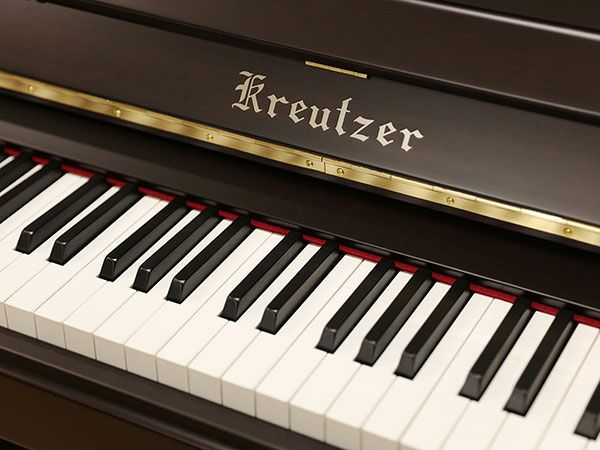  中古ピアノ　KREUTZER（クロイツェル）KE600 CUSTOM　鍵盤