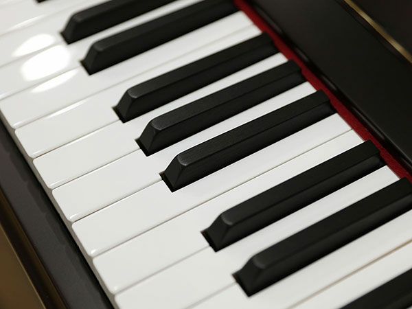  中古ピアノ　KREUTZER（クロイツェル）KE600 CUSTOM　白鍵・黒鍵