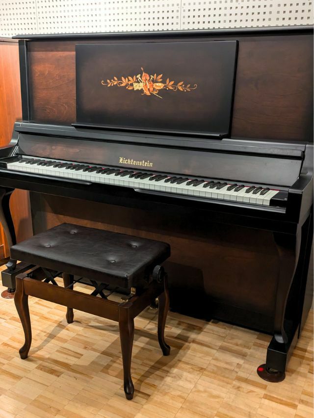 中古ピアノ AIZENAHA（アイゼナハ）W70TS グランドピアノに匹敵する  