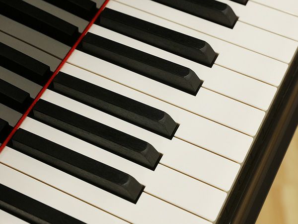 中古グランドピアノ YAMAHA（ヤマハ）S3X 伝統と革新が組み合わされた 