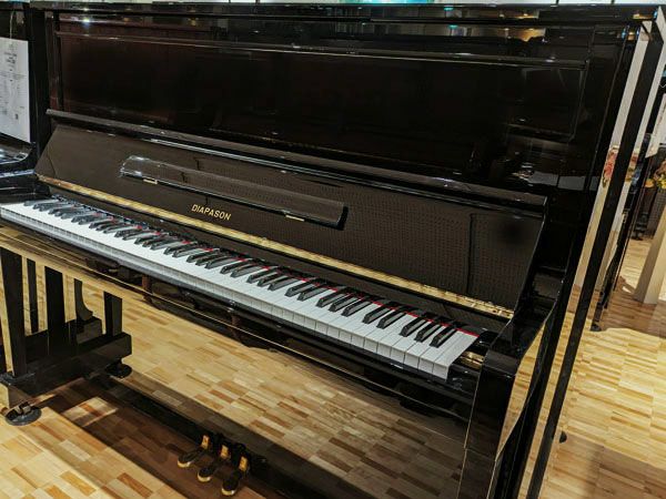 中古ピアノ　DIAPASON（ディアパソン）D35B　コストパフォーマンスに優れた国産モデル
