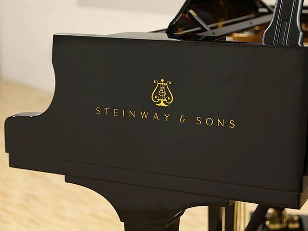 中古スタインウェイ　STEINWAY&SONS（スタインウェイ＆サンズ）D274　2008年製　側面ロゴ