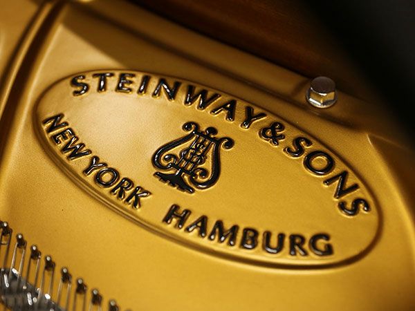 中古スタインウェイ　STEINWAY&SONS（スタインウェイ＆サンズ）D274　2008年製　フレームロゴ