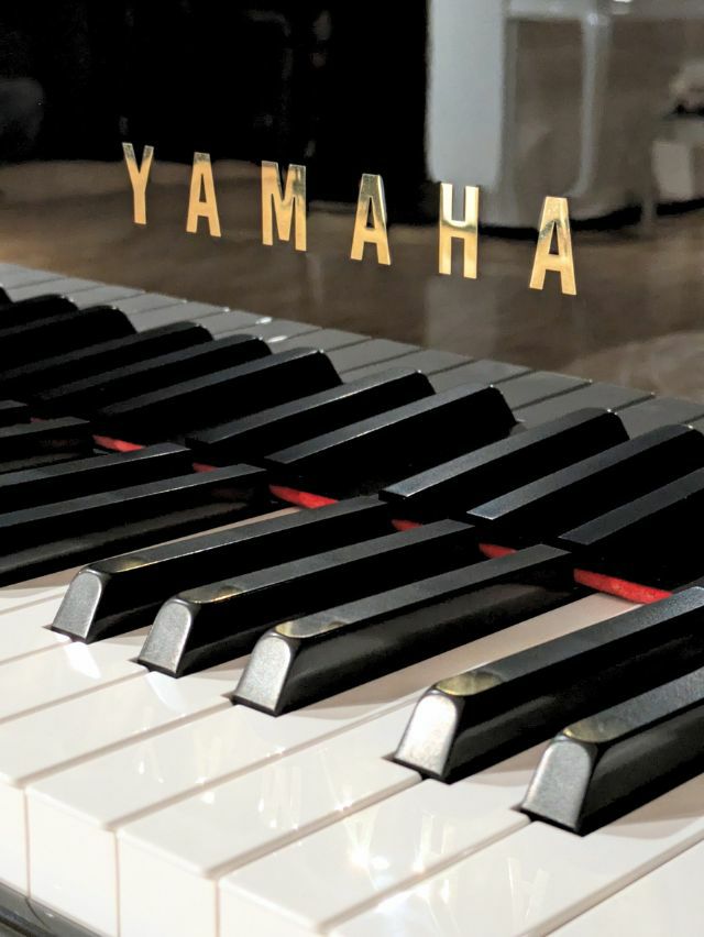 中古グランドピアノ　YAMAHA（ヤマハ）GB1K　鍵盤