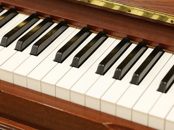 中古ピアノ　YAMAHA（ヤマハ）U100Sa　鍵盤