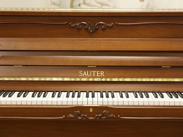 中古ピアノ　SAUTER（ザウター）112Barock　外観正面