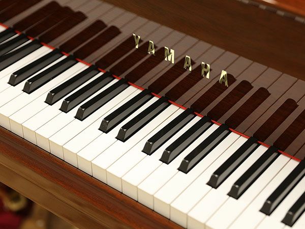 中古グランドピアノ　YAMAHA（ヤマハ）A1R マホガニー　鍵盤