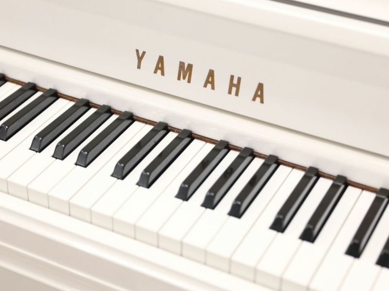 中古ピアノ　YAMAHA（ヤマハ）YF101Wホワイト塗装　鍵盤