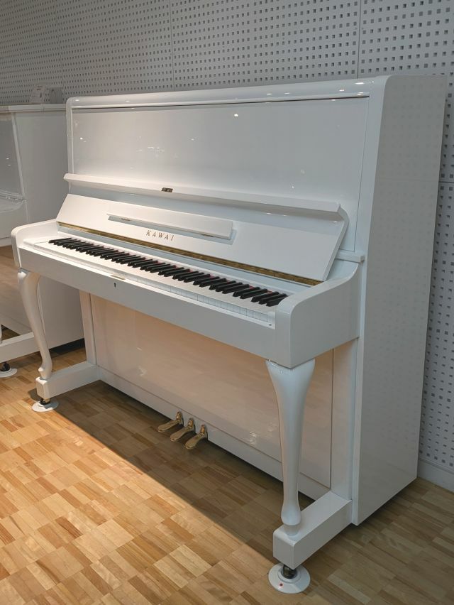 中古ピアノ　KAWAI（カワイ）KL705　カワイ「KLシリーズ」の上級グレード 